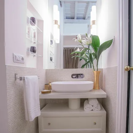 Starhome Pantheon 4*