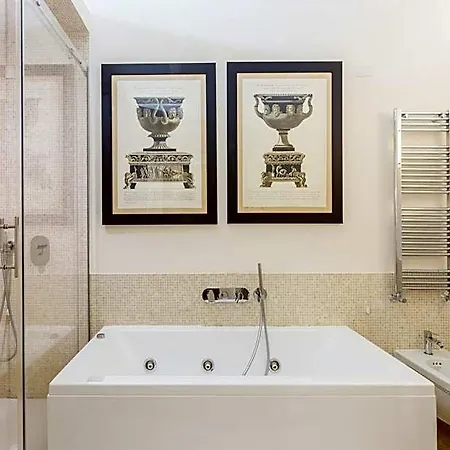 Starhome Pantheon Pensión 4*