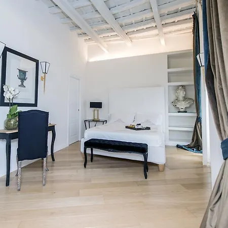 בית הארחה Starhome Pantheon 4*