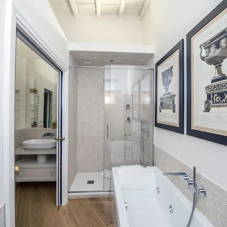 בית הארחה Starhome Pantheon 4*