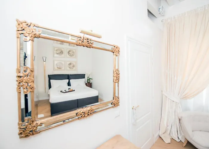 게스트하우스 Starhome Pantheon 4*