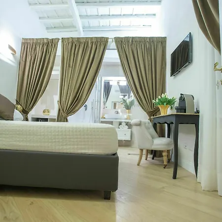 Starhome Pantheon 4*